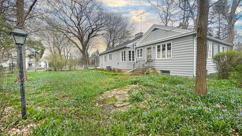 Tiny photo for 1848 N Sheridan Road, Waukegan, IL 60087 (MLS # 12621915)