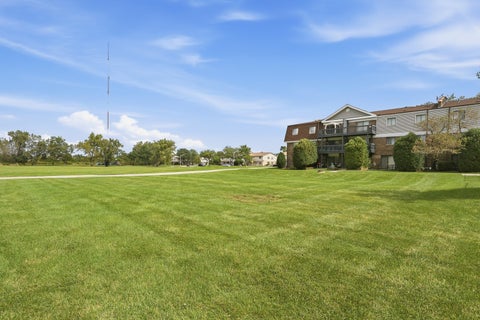 Tiny photo for 120 S La Londe Avenue #1G, Addison, IL 60101 (MLS # 12765894)