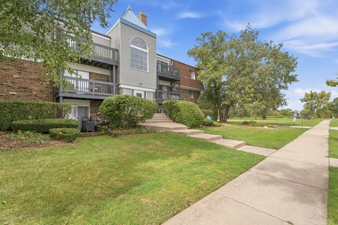 Tiny photo for 120 S La Londe Avenue #1G, Addison, IL 60101 (MLS # 12765894)