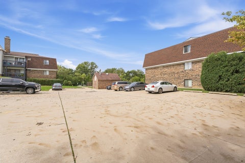 Tiny photo for 120 S La Londe Avenue #1G, Addison, IL 60101 (MLS # 12765894)