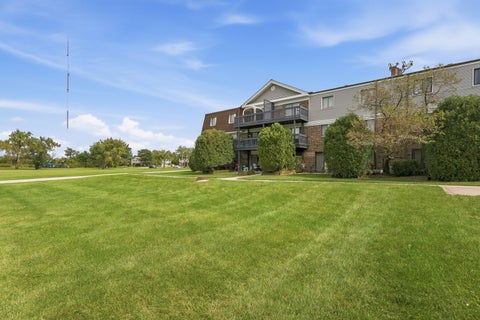 Tiny photo for 120 S La Londe Avenue #1G, Addison, IL 60101 (MLS # 12765894)