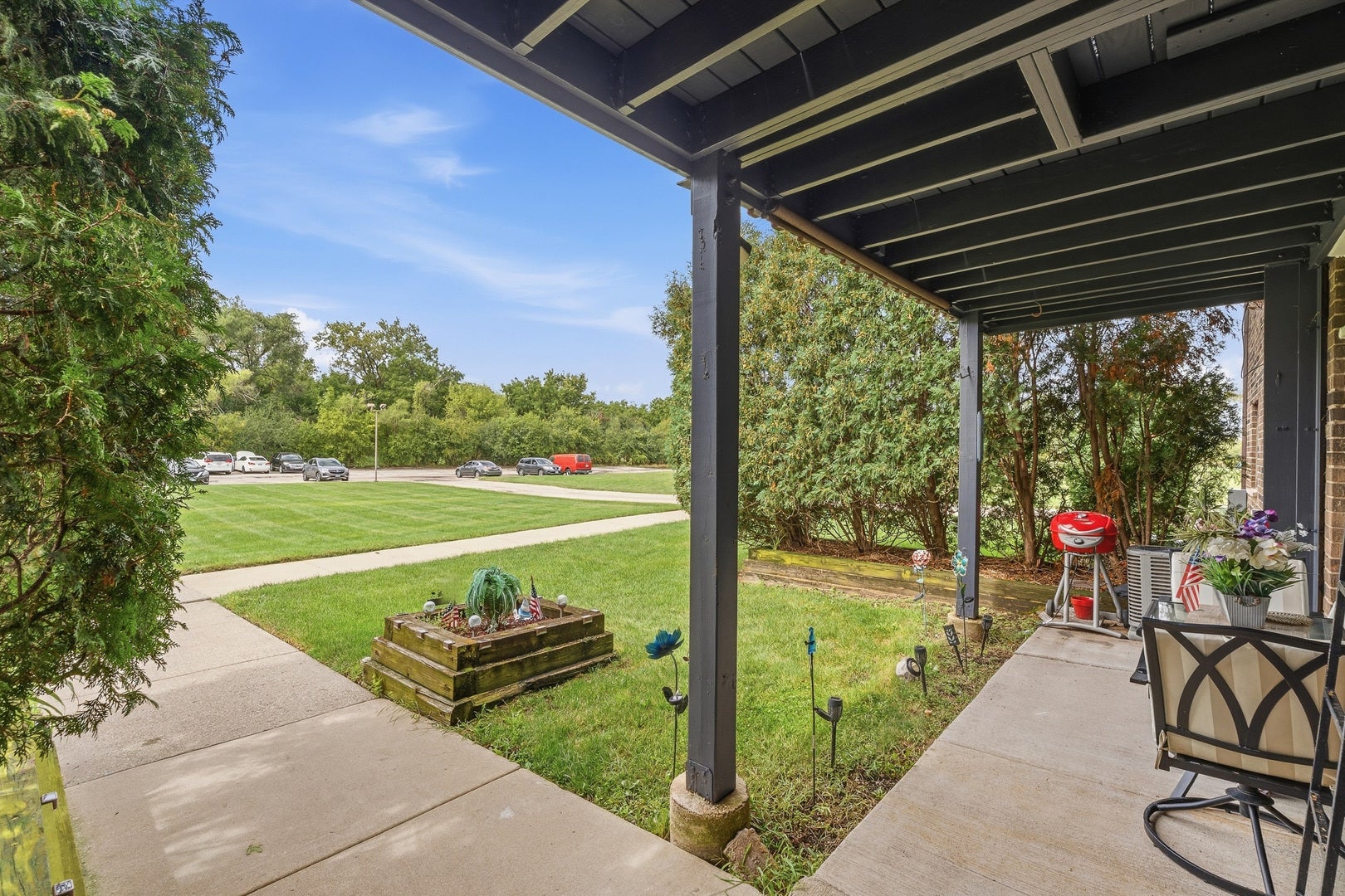 120 S La Londe Avenue 1G
