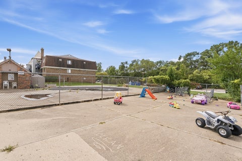 Tiny photo for 120 S La Londe Avenue #1G, Addison, IL 60101 (MLS # 12765894)