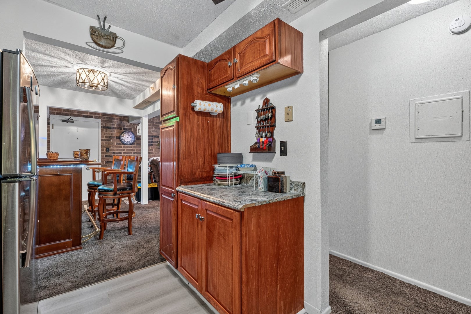 120 S La Londe Avenue 1G