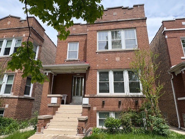 5340 W Altgeld Street