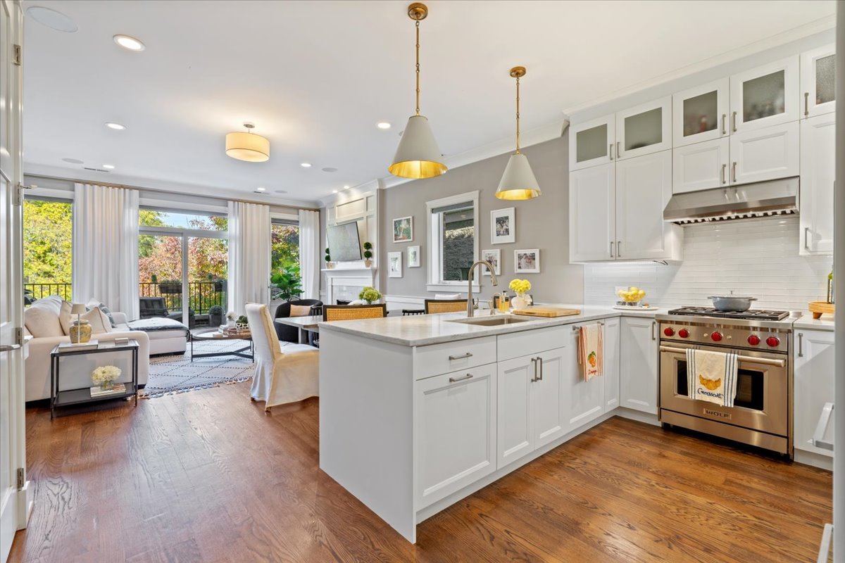 863 W Wrightwood Avenue 3