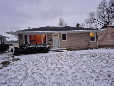 Tiny photo for 413 27th Street, Rockford, IL 61108 (MLS # 12541003)