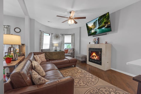 Tiny photo for 4615 S Michigan Avenue #2N, Chicago, IL 60653 (MLS # 12738910)