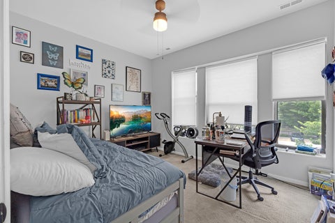 Tiny photo for 4615 S Michigan Avenue #2N, Chicago, IL 60653 (MLS # 12738910)