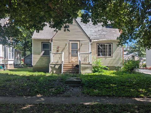 Photo of 316 N Wood Street, Gibson City, IL 60936 (MLS # 12473873) Photo of 316 N Wood Street, Gibson City, IL 60936 (MLS # 12473873)