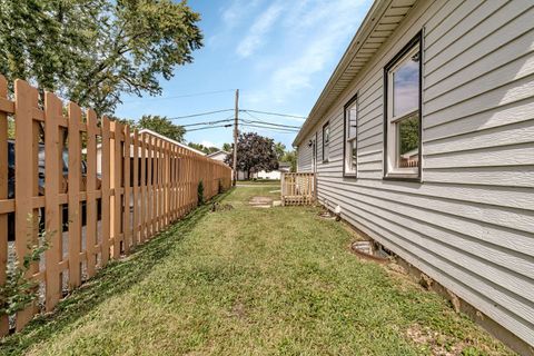 Tiny photo for 1115 Brentwood Place, Joliet, IL 60435 (MLS # 12478461)