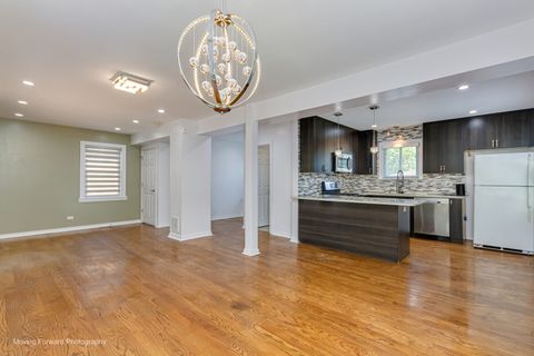 Tiny photo for 10933 S Avenue F, Chicago, IL 60617 (MLS # 12655310)