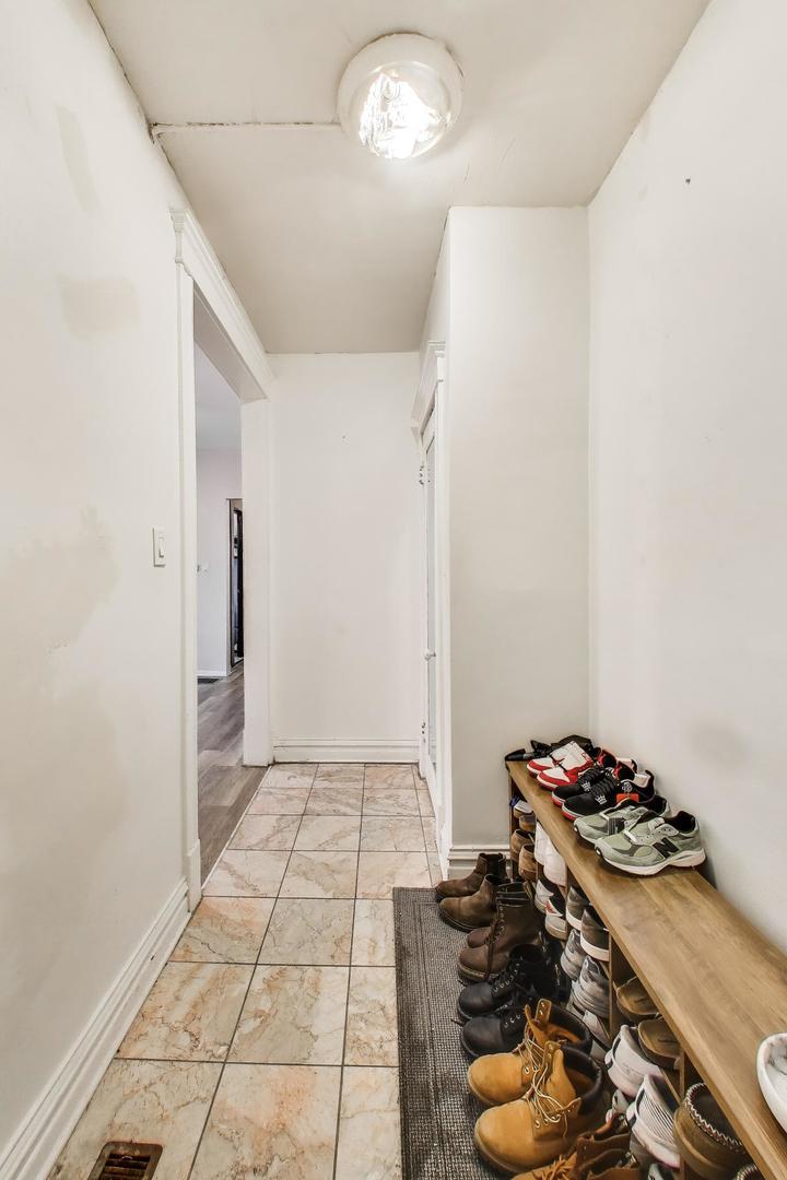 2825 W Pershing Road