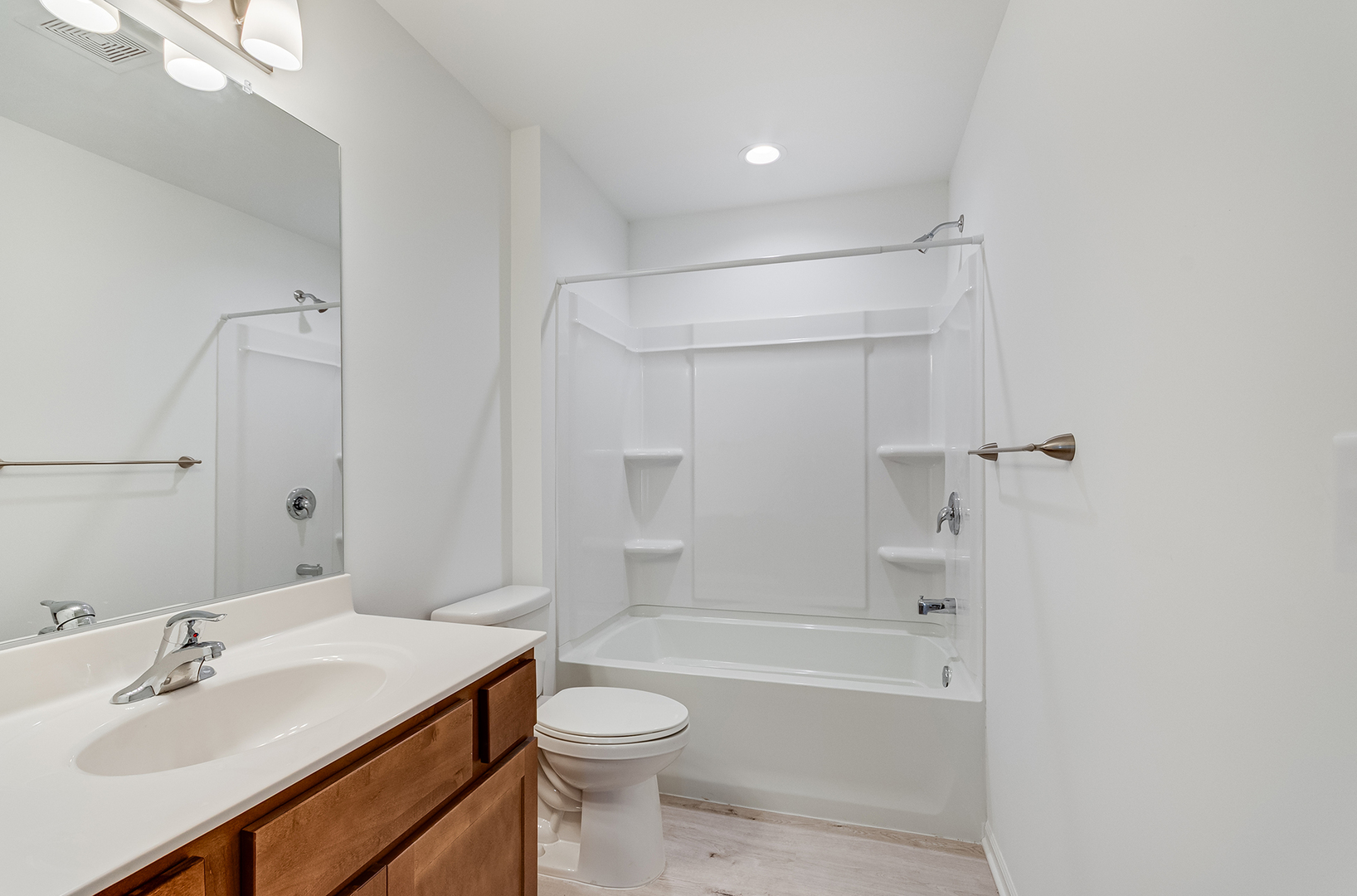 Properties 2 934 Arrowhead Drive