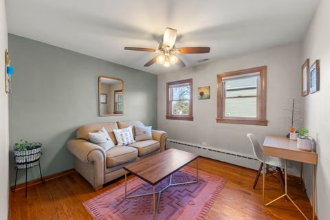 Tiny photo for 521 Lindley Avenue, Westmont, IL 60559 (MLS # 12511536)