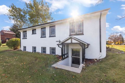 Tiny photo for 521 Lindley Avenue, Westmont, IL 60559 (MLS # 12511536)