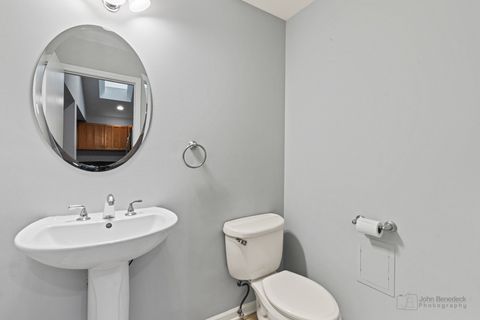 Tiny photo for 120 Chicago Avenue #A, Oak Park, IL 60302 (MLS # 12485358)