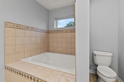 Tiny photo for 120 Chicago Avenue #A, Oak Park, IL 60302 (MLS # 12485358)