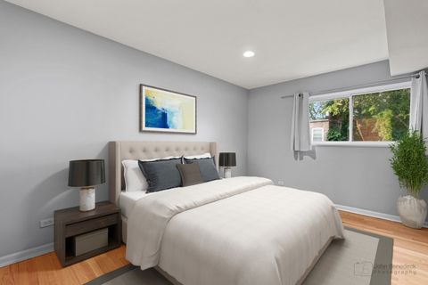 Tiny photo for 120 Chicago Avenue #A, Oak Park, IL 60302 (MLS # 12485358)