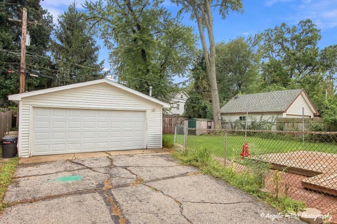 Tiny photo for 637 N Greenview Avenue, Mundelein, IL 60060 (MLS # 12766893)