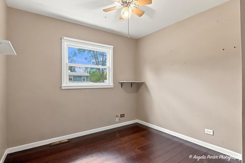 Tiny photo for 637 N Greenview Avenue, Mundelein, IL 60060 (MLS # 12766893)