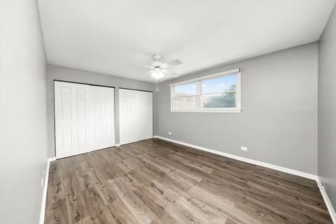 Tiny photo for 333 S EAST Avenue #405, Oak Park, IL 60302 (MLS # 12556880)