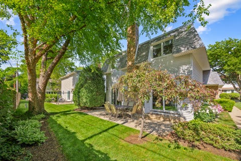 Tiny photo for 223 Pin Oak Drive #223, Wilmette, IL 60091 (MLS # 12662234)