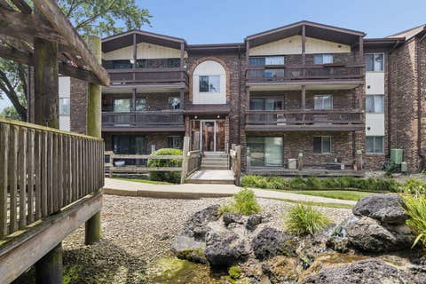 Tiny photo for 14003 James Drive #722, Crestwood, IL 60418 (MLS # 12701562)