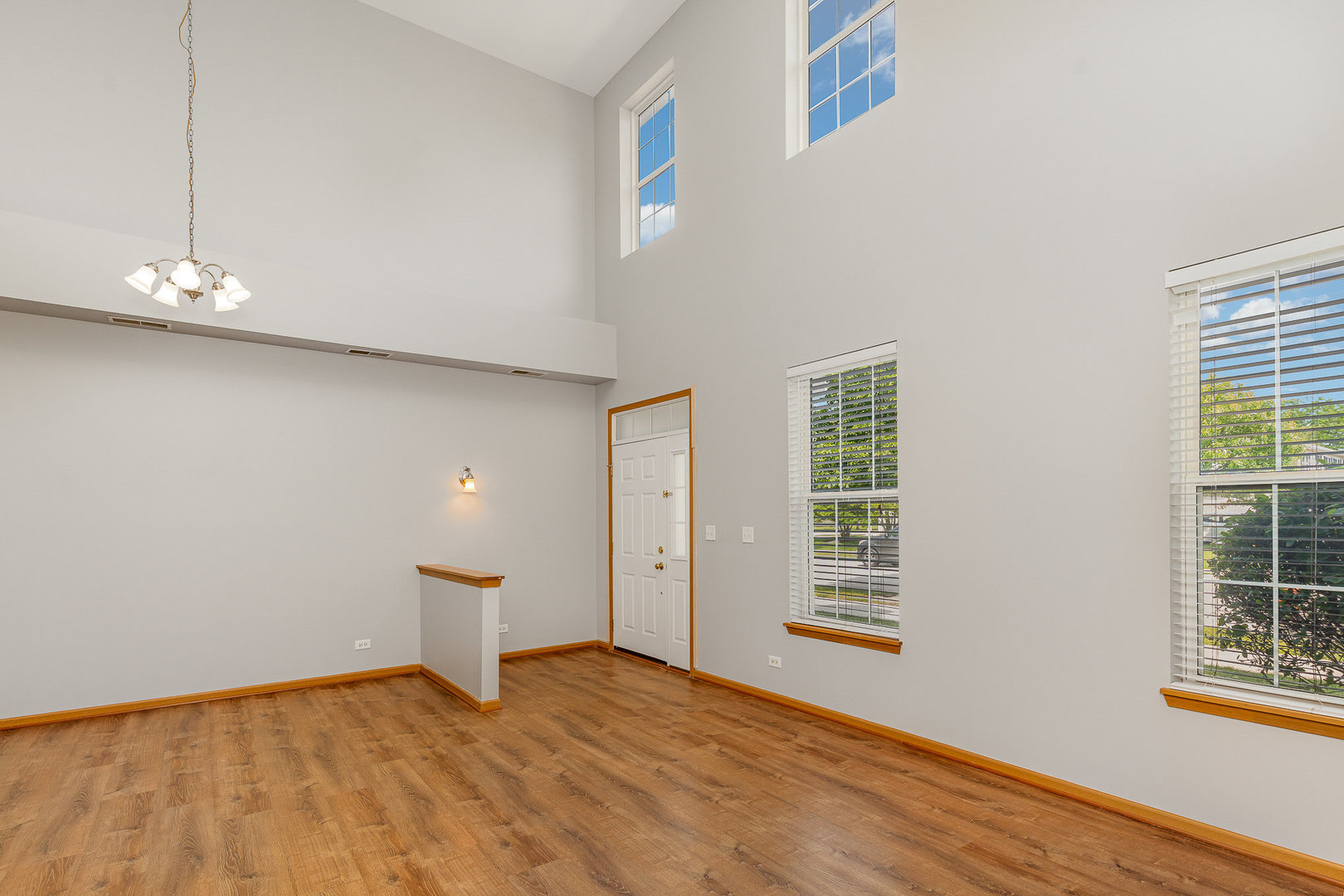 2255 Georgetown Circle