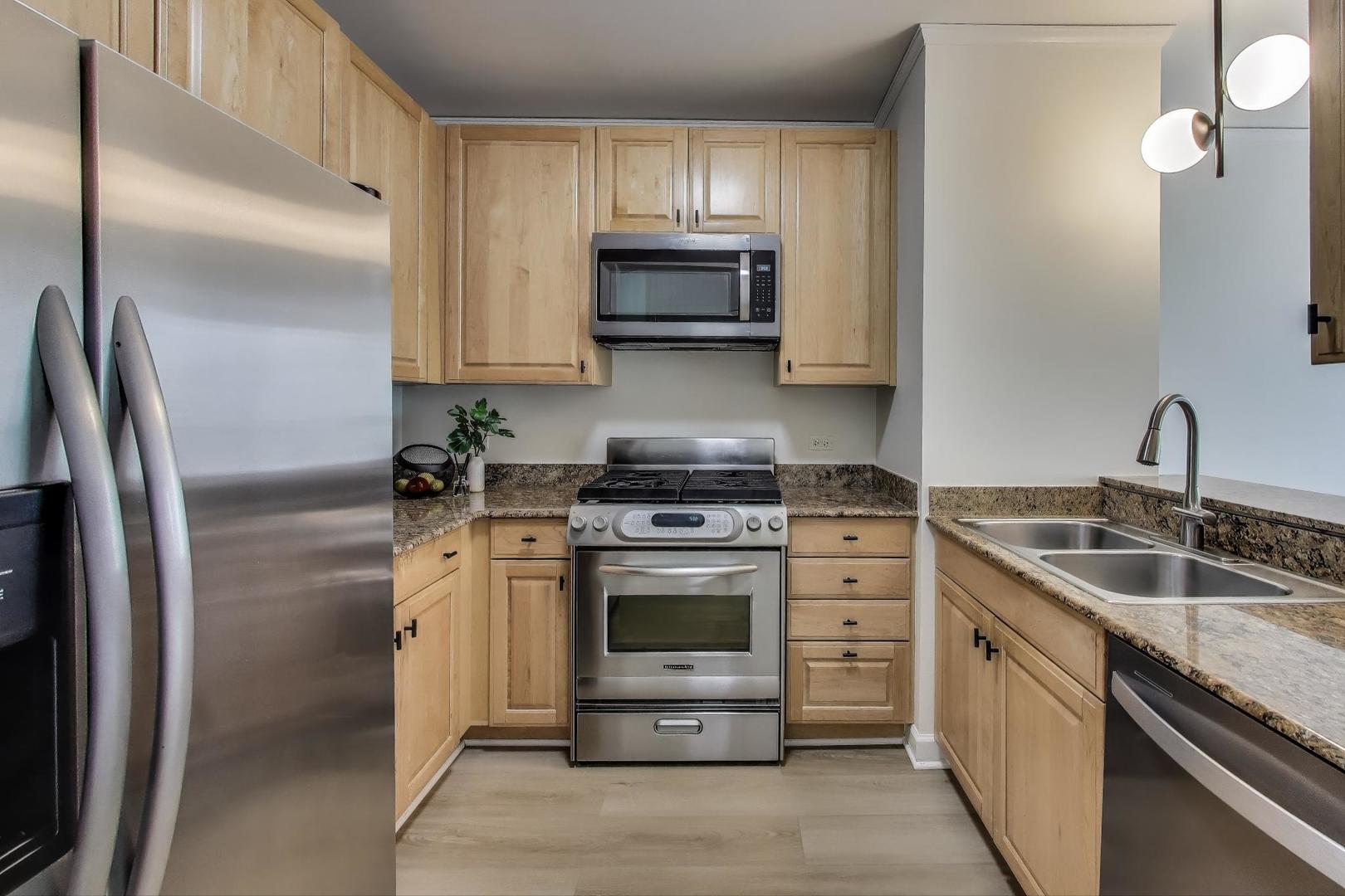 420 E Waterside Drive 3304