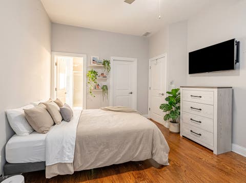 Tiny photo for 4518 S King Drive #2A, Chicago, IL 60653 (MLS # 12705591)