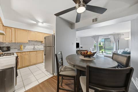 Tiny photo for 4827 W 109th Street #101, Oak Lawn, IL 60453 (MLS # 12720384)