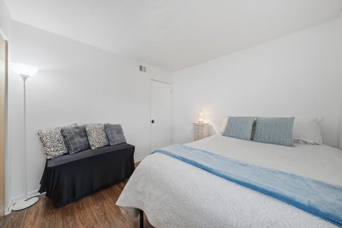 Tiny photo for 4827 W 109th Street #101, Oak Lawn, IL 60453 (MLS # 12720384)
