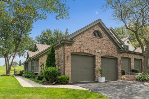 Tiny photo for 14425 Lake Ridge Road, Orland Park, IL 60462 (MLS # 12752902)
