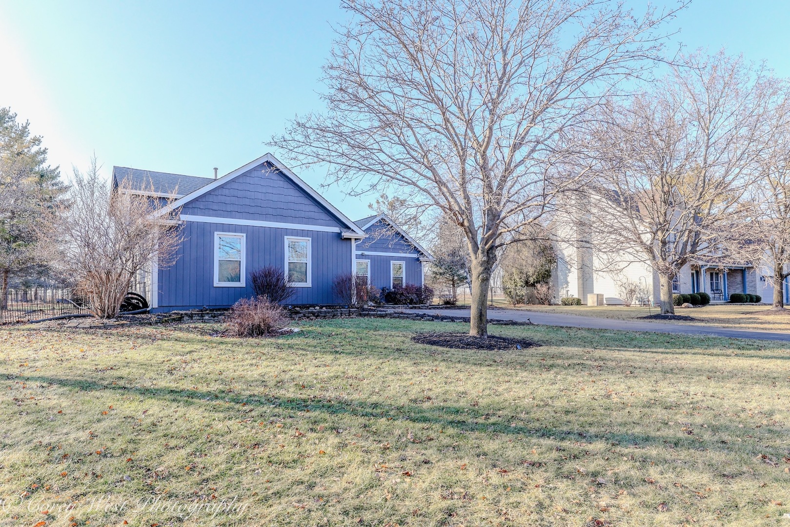 10215 Ridge Lane
