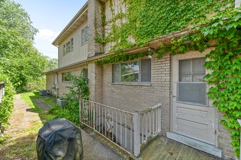 Tiny photo for 9701 Kedvale Avenue, Skokie, IL 60076 (MLS # 12693328)