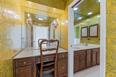 Tiny photo for 9701 Kedvale Avenue, Skokie, IL 60076 (MLS # 12693328)