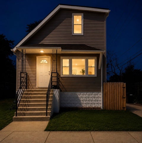 Tiny photo for 214 W 106th Place, Chicago, IL 60628 (MLS # 12685476)