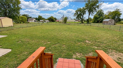 Tiny photo for 205 W Hoffman Street, Irvington, IL 62848 (MLS # 12769901)