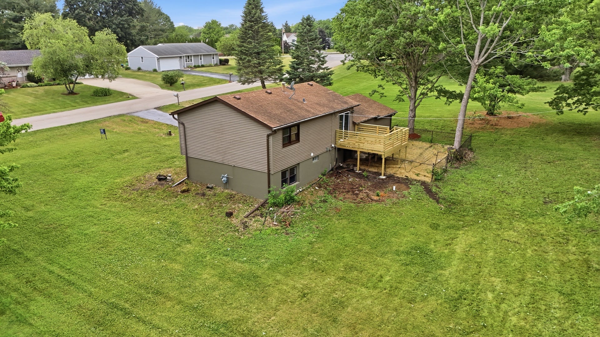 8320 Phyllis Road