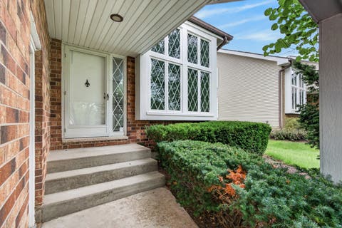 Tiny photo for 510 N Thornwood Drive #510, McHenry, IL 60050 (MLS # 12729186)
