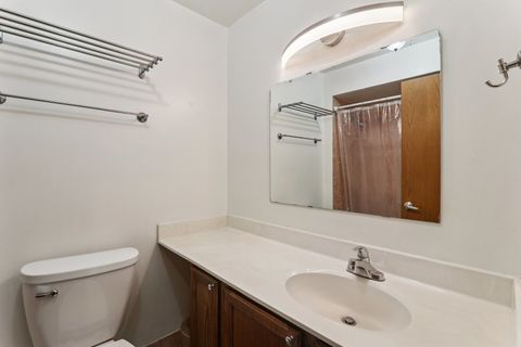 Tiny photo for 4735 W 105th Street #204, Oak Lawn, IL 60453 (MLS # 12604107)