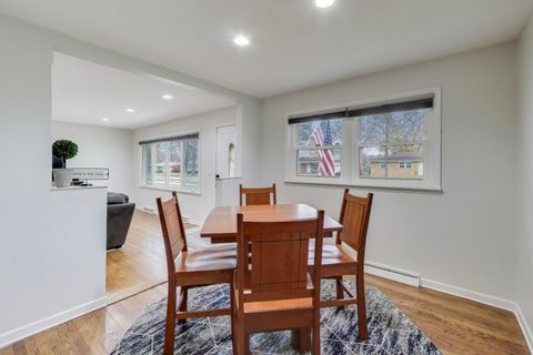 Tiny photo for 111 S Bobby Lane, Mount Prospect, IL 60056 (MLS # 12518799)