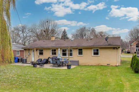 Tiny photo for 111 S Bobby Lane, Mount Prospect, IL 60056 (MLS # 12518799)
