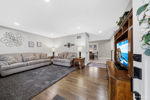 Tiny photo for 5806 Rob Roy Drive, Oak Forest, IL 60452 (MLS # 12736958)