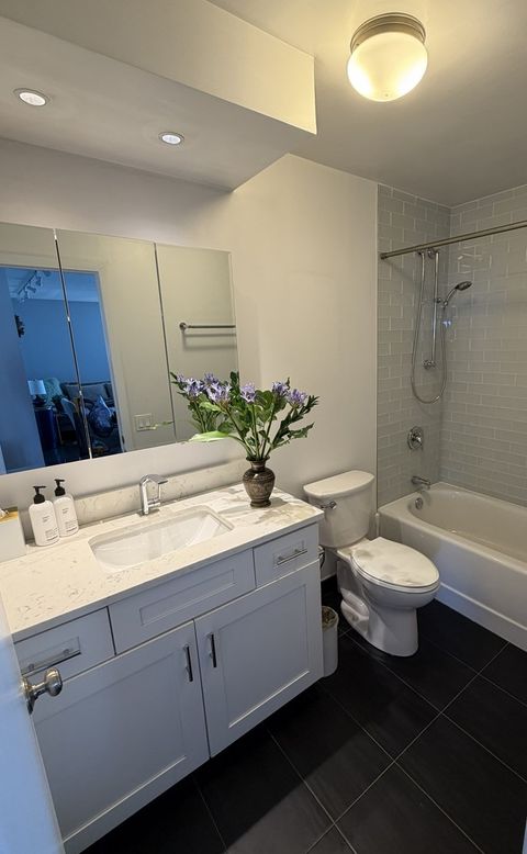 Tiny photo for 5320 N Sheridan Road #1502, Chicago, IL 60640 (MLS # 12601258)