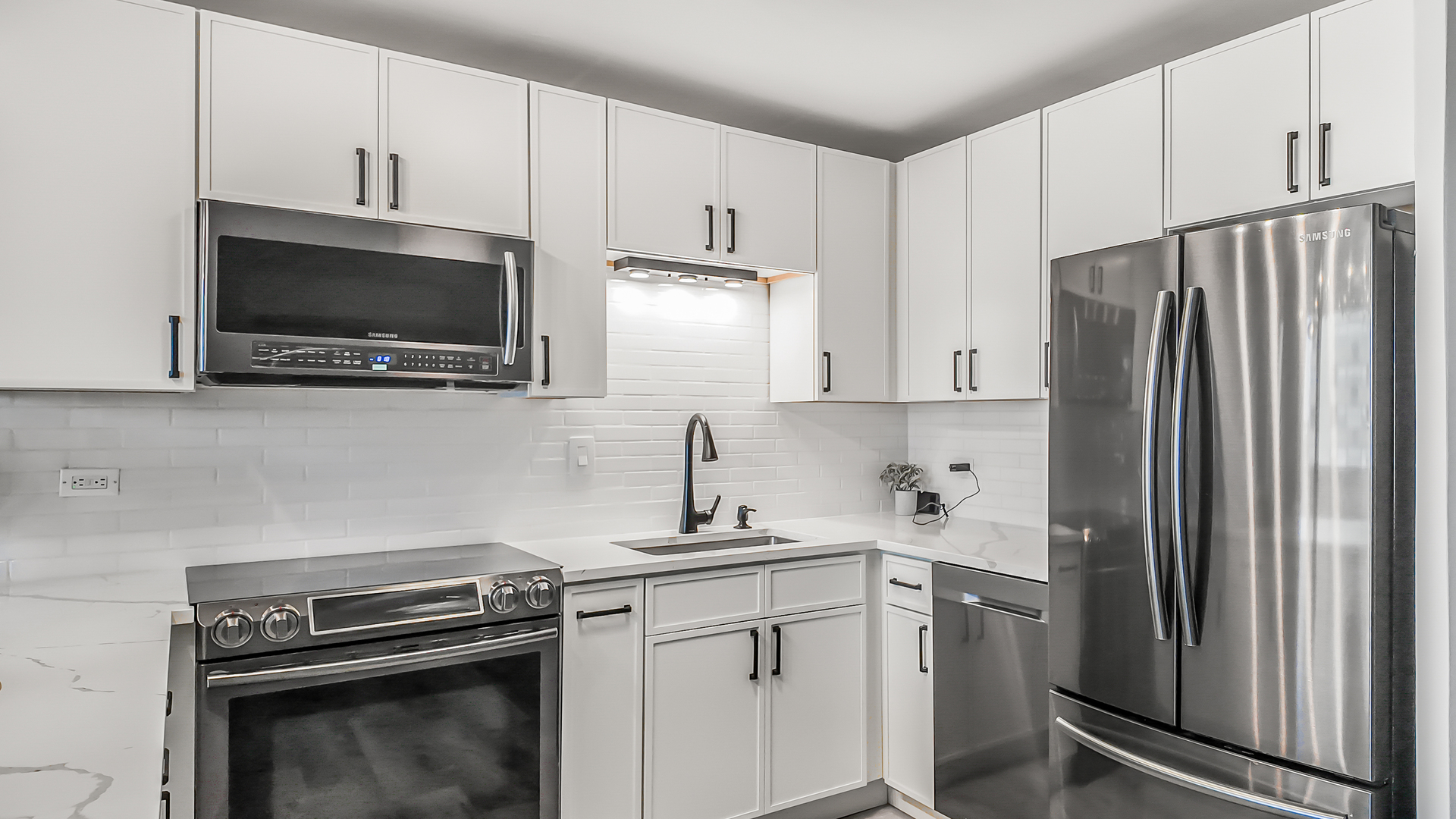 6300 N Sheridan Road 406