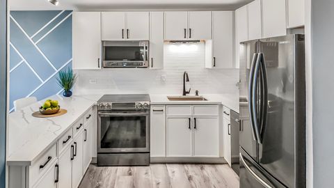 Tiny photo for 6300 N Sheridan Road #406, Chicago, IL 60660 (MLS # 12568572)