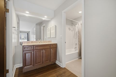 Tiny photo for 1103 S Hunt Club Drive #129, Mount Prospect, IL 60056 (MLS # 12594984)