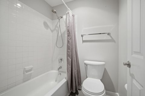 Tiny photo for 1103 S Hunt Club Drive #129, Mount Prospect, IL 60056 (MLS # 12594984)